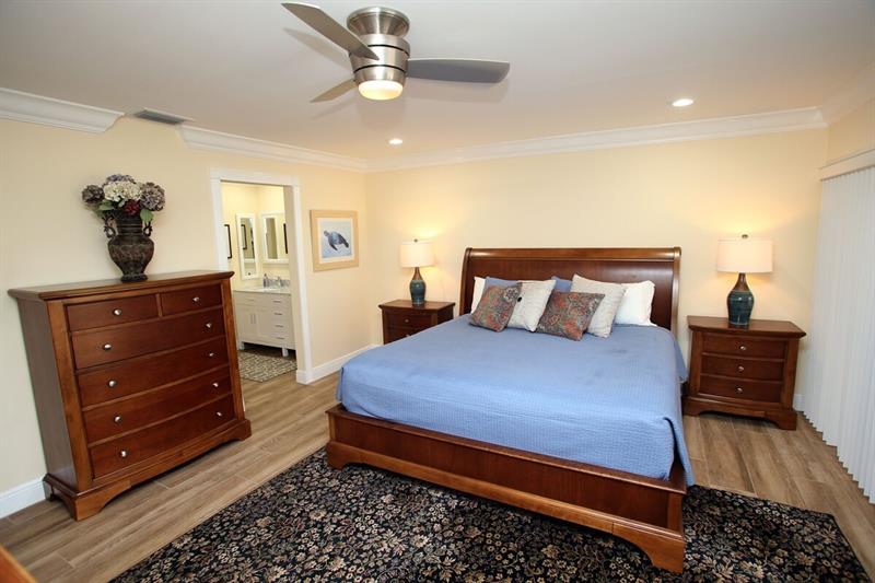 Image 8 of 10 For 67 Balfour Rd