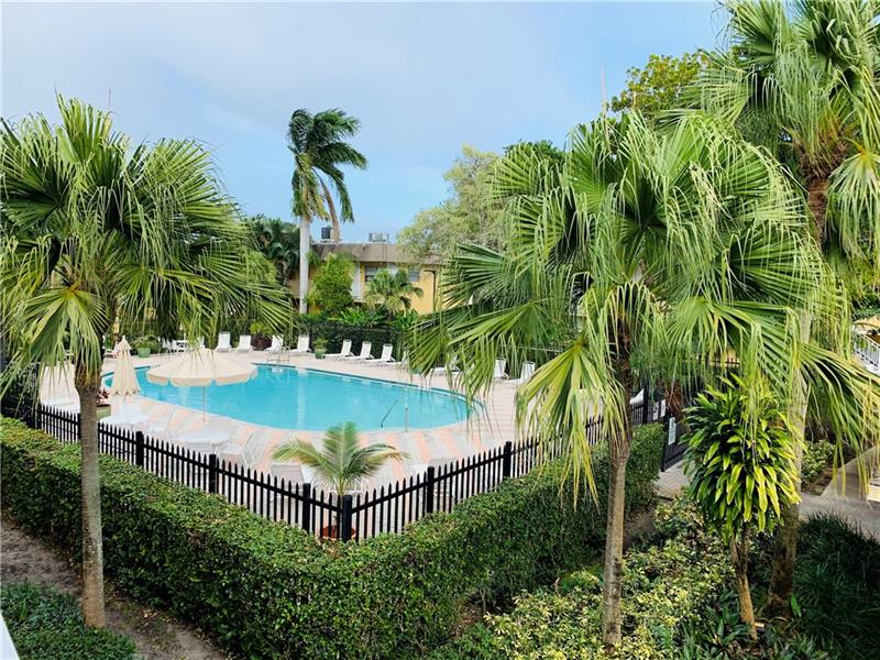 Image 2 of 15 For 5162 6th Ave 324