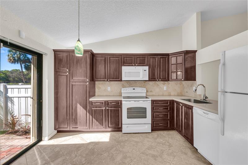 Image 4 of 54 For 3246 Carambola Cir 3246