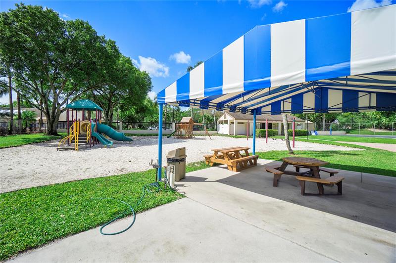 Image 43 of 54 For 3246 Carambola Cir 3246