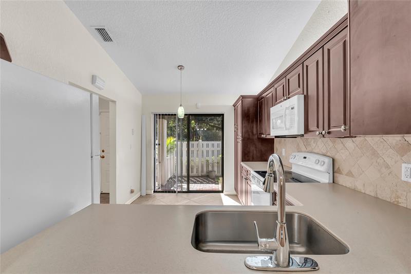 Image 6 of 54 For 3246 Carambola Cir 3246