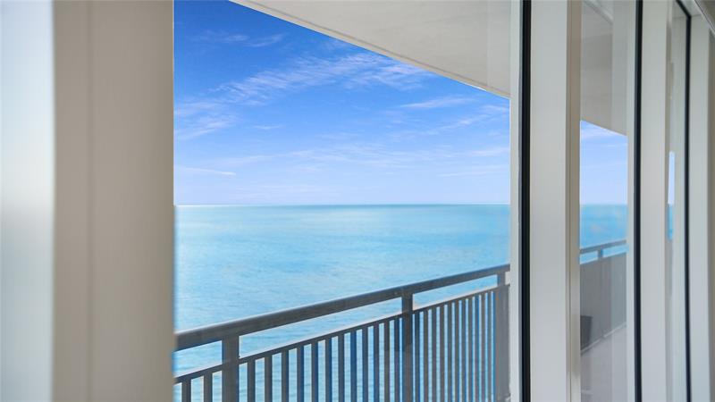 Image 23 of 54 For 4280 Galt Ocean Dr  Ph-h