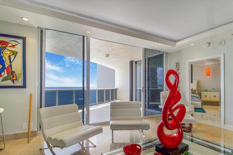 Image 22 of 37 For 3100 Ocean Blvd  2103