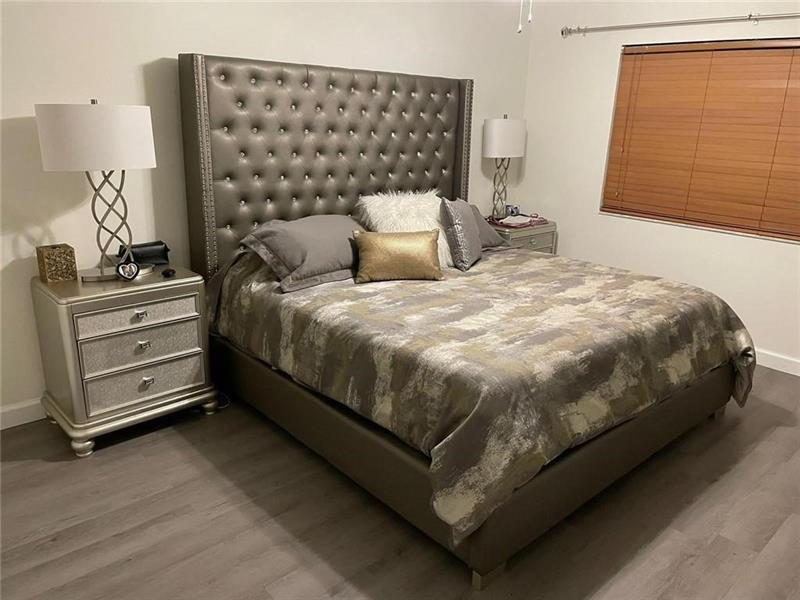 Image 6 of 20 For 9273 8th St  109