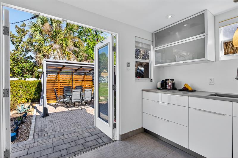 Image 21 of 34 For 6 Cortez Dr 6