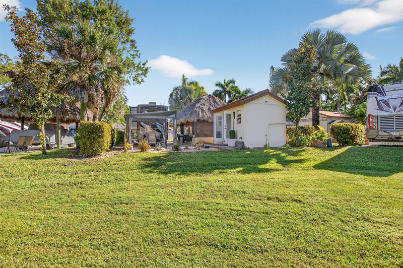 Image 24 of 34 For 6 Cortez Dr 6