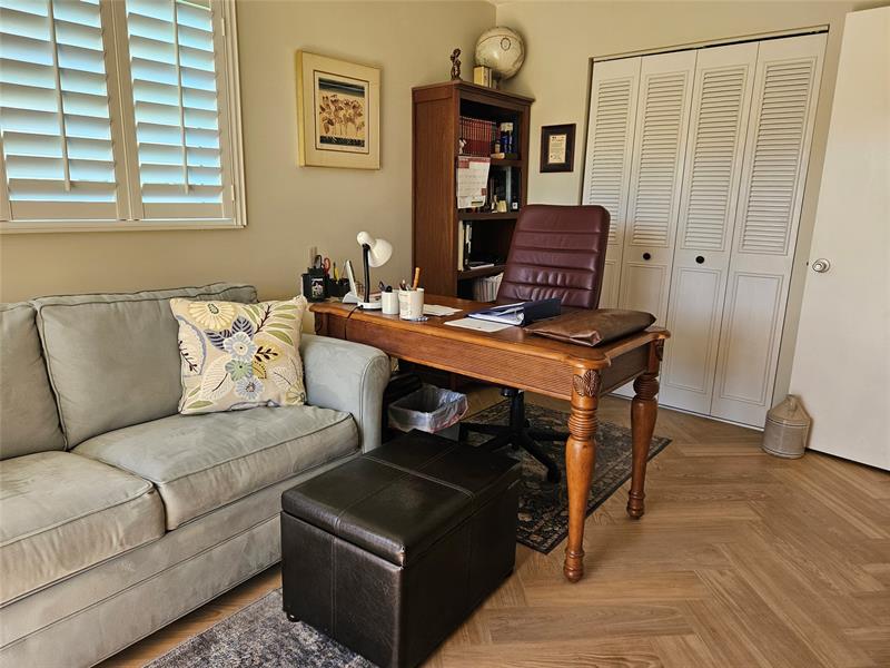 Image 24 of 50 For 9 Vista Gardens Trl  106