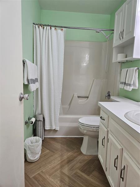 Image 28 of 50 For 9 Vista Gardens Trl  106