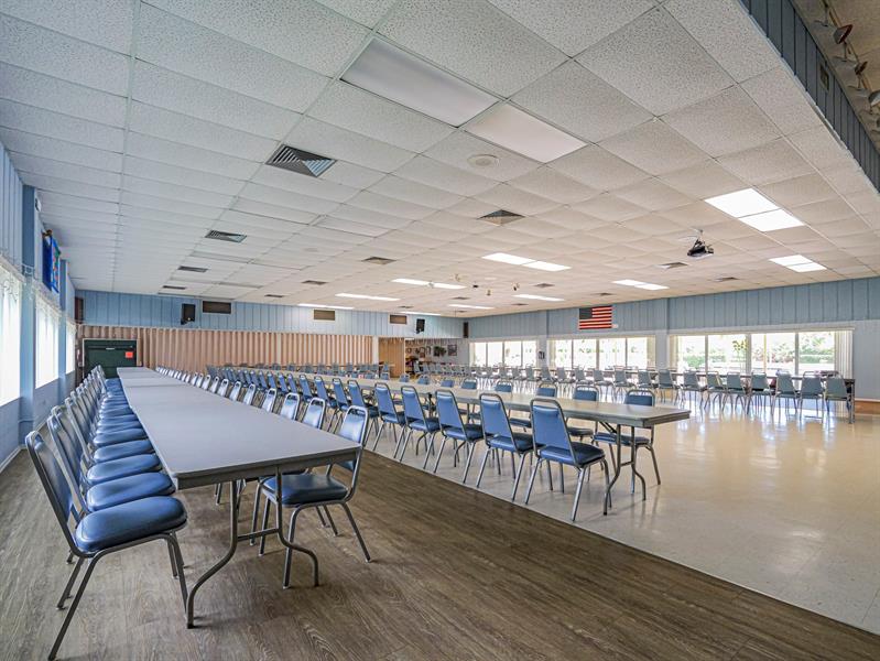 Image 37 of 50 For 9 Vista Gardens Trl  106