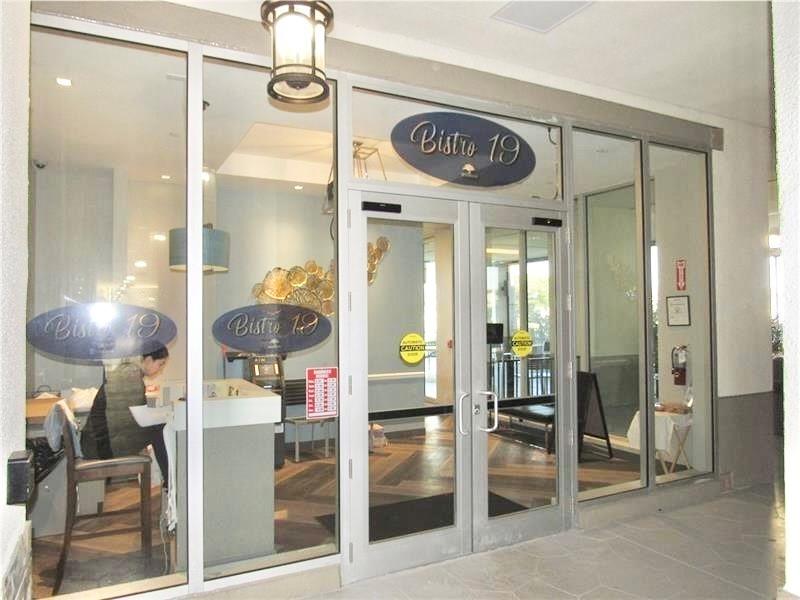 Image 29 of 33 For 4301 Martinique Cir  K1