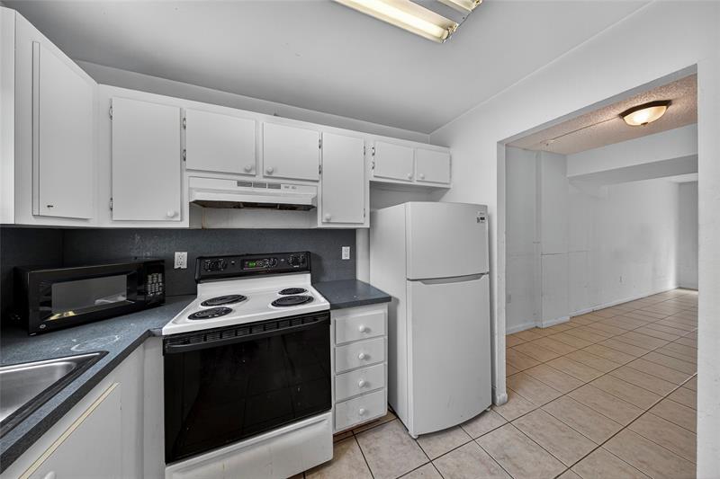 Image 17 of 31 For 809 Oakland Park Blvd  J5