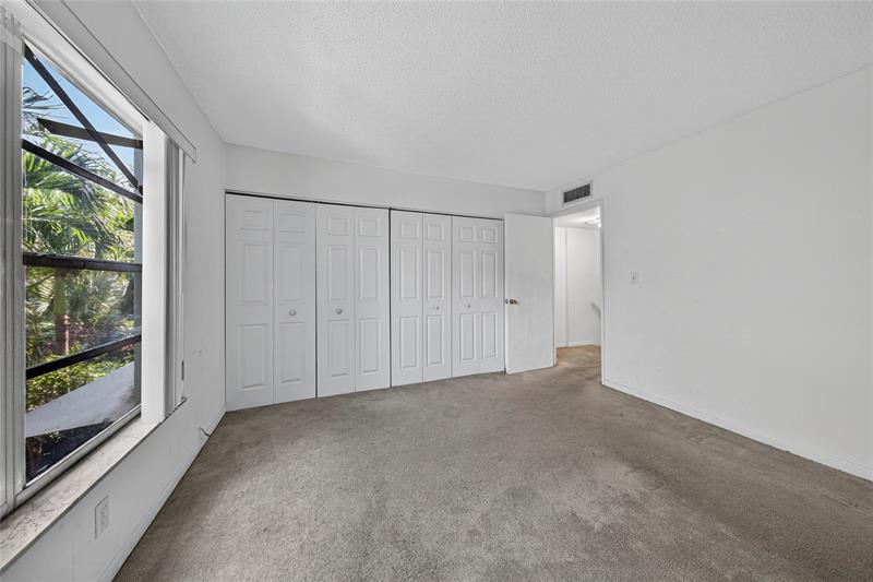 Image 22 of 31 For 809 Oakland Park Blvd  J5