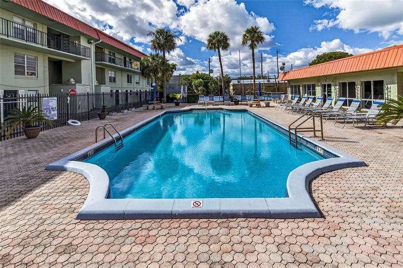 Image 29 of 31 For 809 Oakland Park Blvd  J5