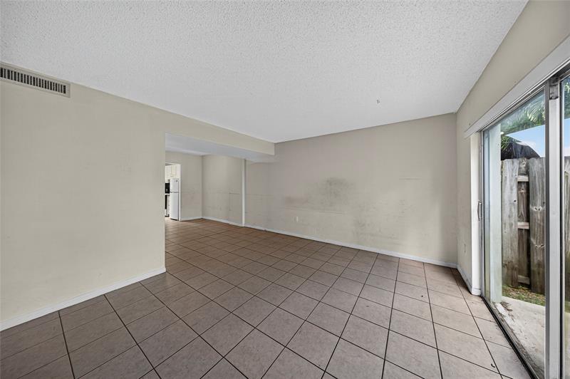 Image 9 of 31 For 809 Oakland Park Blvd  J5