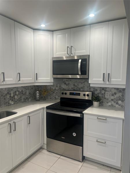 Image 9 of 19 For 21 Jacaranda Dr 124