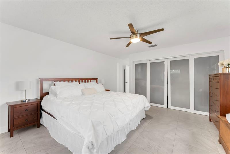 Image 10 of 23 For 10015 83rd St