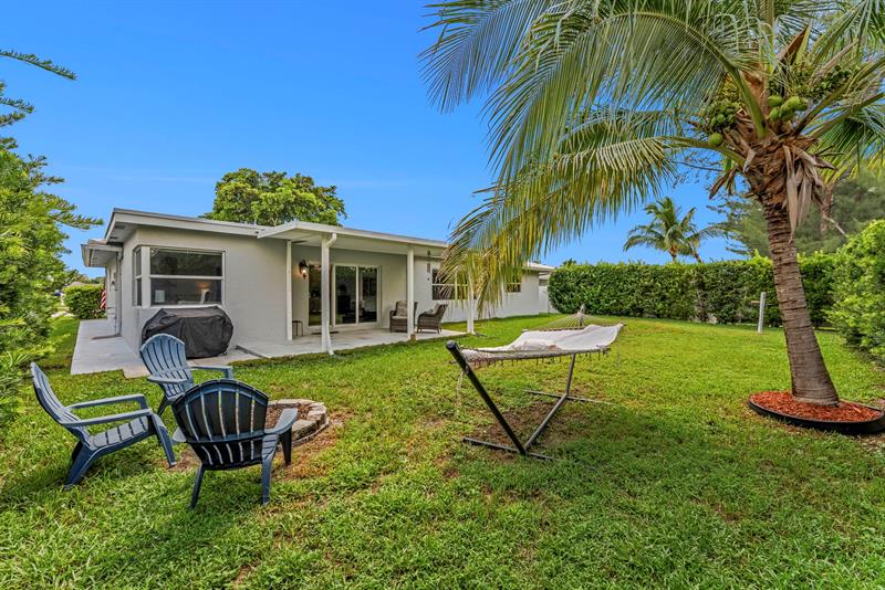 Image 20 of 23 For 10015 83rd St