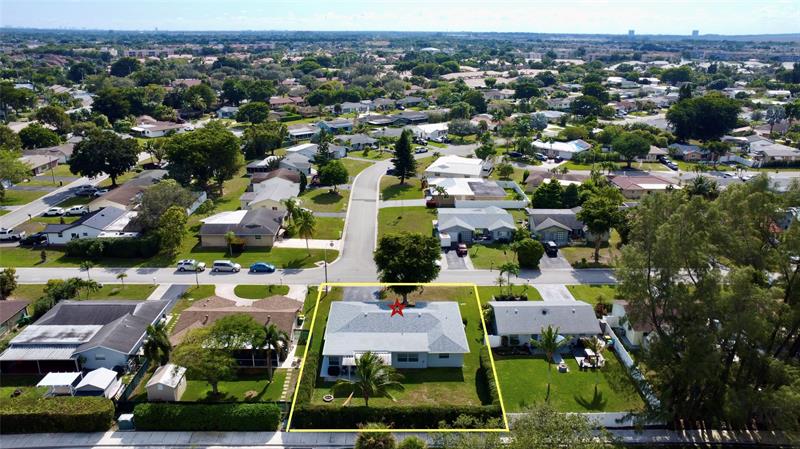 Image 21 of 23 For 10015 83rd St