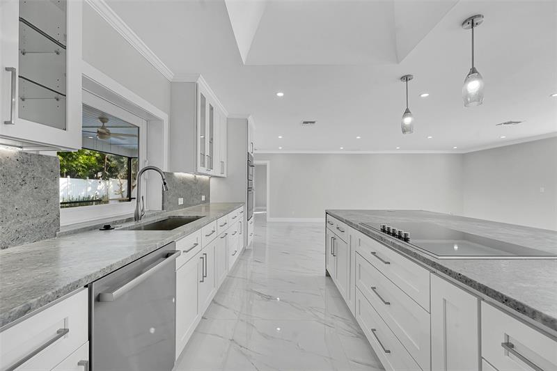 Image 12 of 61 For 1190 Dolphin Road