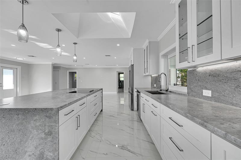 Image 13 of 61 For 1190 Dolphin Road