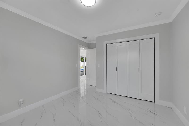 Image 23 of 61 For 1190 Dolphin Road