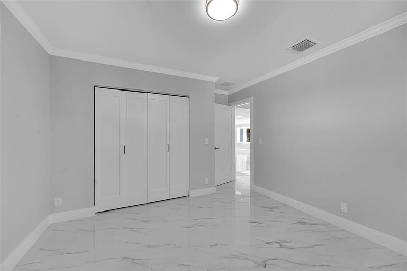 Image 25 of 61 For 1190 Dolphin Road