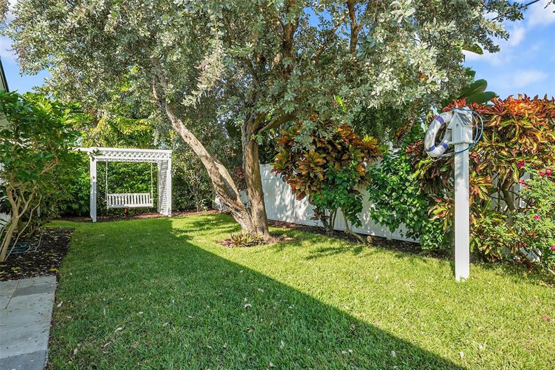 Image 36 of 61 For 1190 Dolphin Road