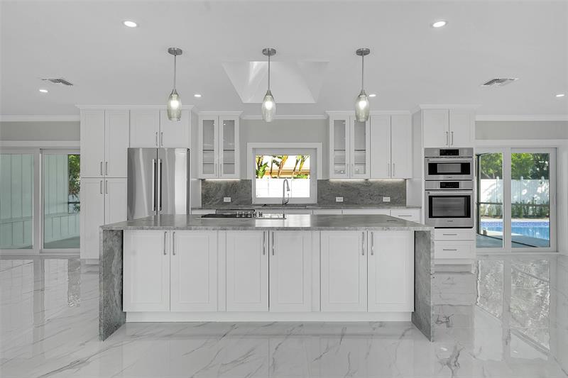 Image 5 of 61 For 1190 Dolphin Road