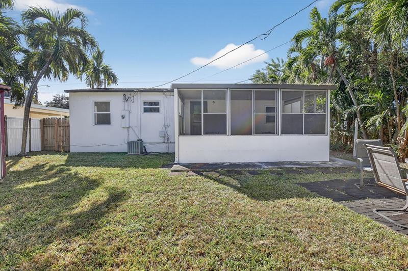 Image 18 of 18 For 642 11th St  