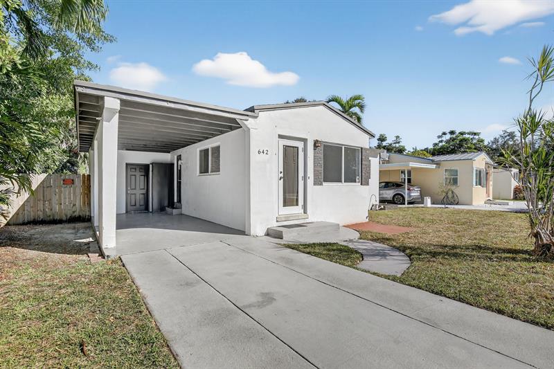 Image 3 of 18 For 642 11th St  