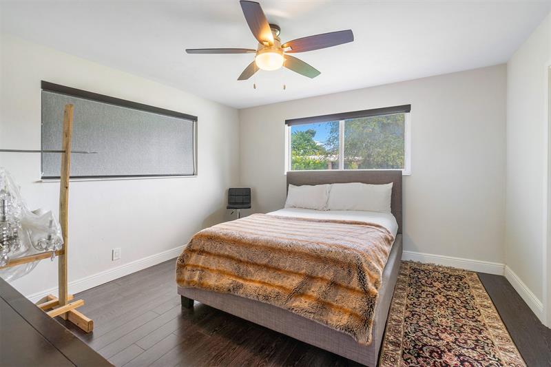 Image 19 of 42 For 2117 29th St