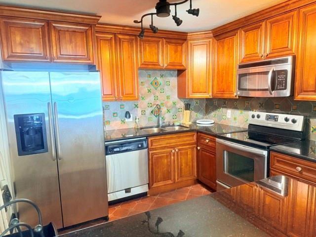 Image 16 of 57 For 2101 Ocean Dr  2502