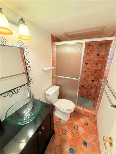 Image 25 of 57 For 2101 Ocean Dr  2502