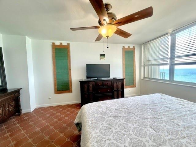 Image 31 of 57 For 2101 Ocean Dr  2502