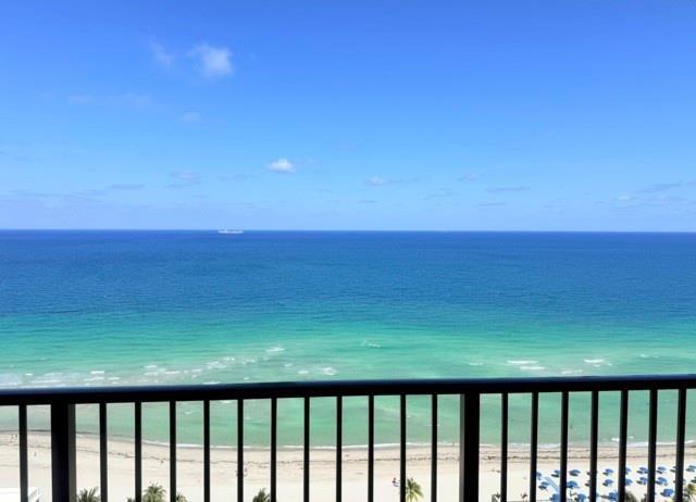 Image 39 of 57 For 2101 Ocean Dr  2502