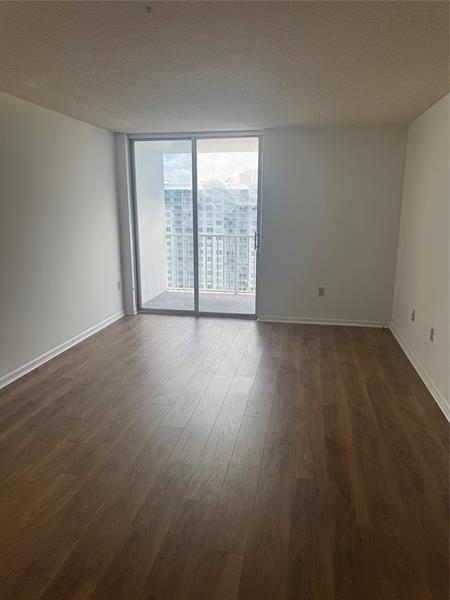 Image 17 of 24 For 2851 183rd St  2004