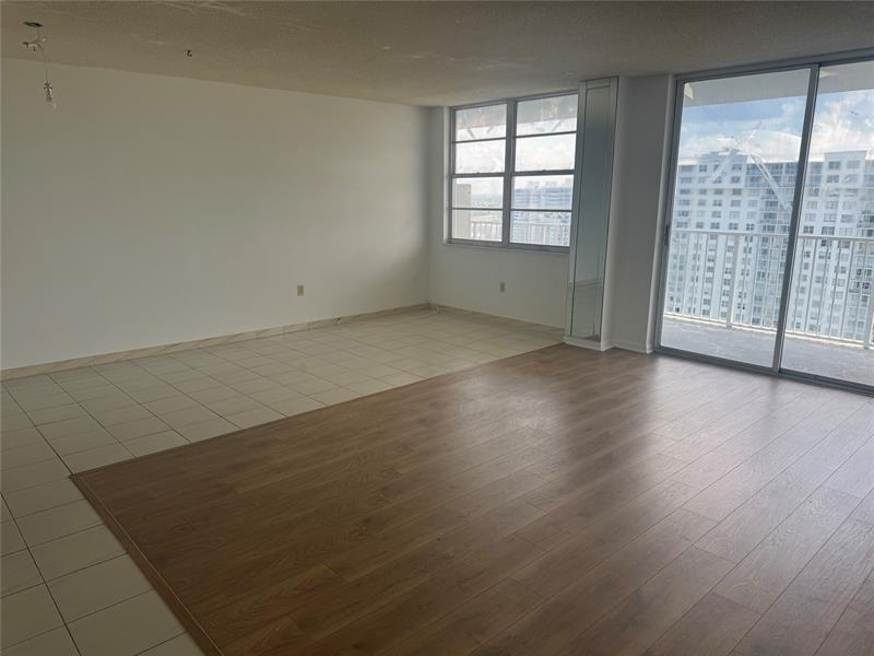 Image 9 of 24 For 2851 183rd St  2004