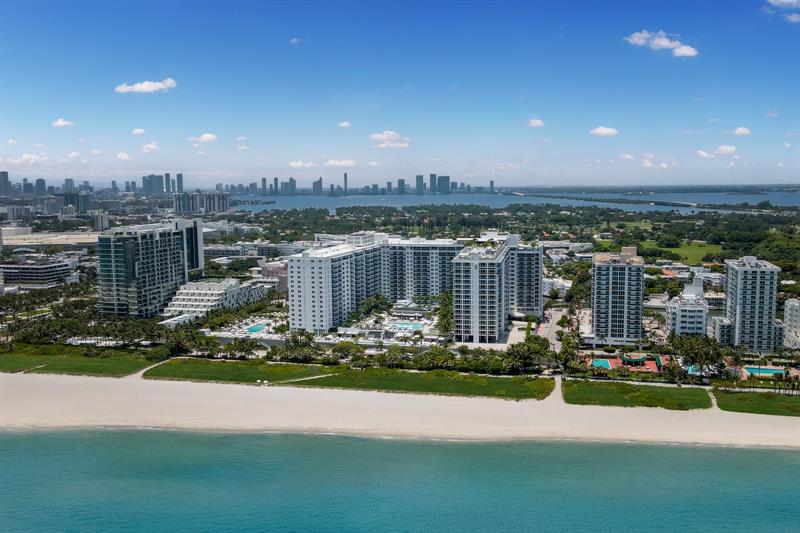 Image 26 of 39 For 2301 Collins Ave  512