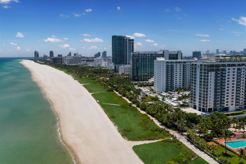 Image 27 of 39 For 2301 Collins Ave  512