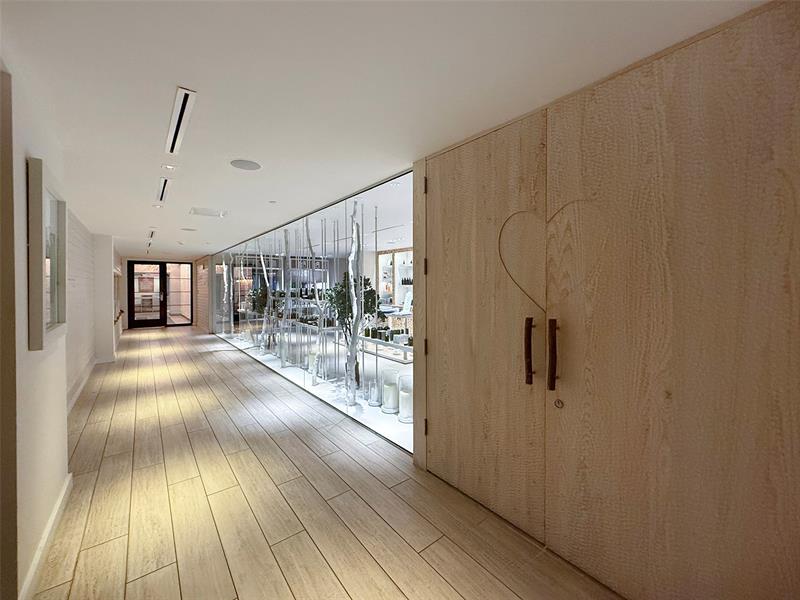 Image 38 of 39 For 2301 Collins Ave  512