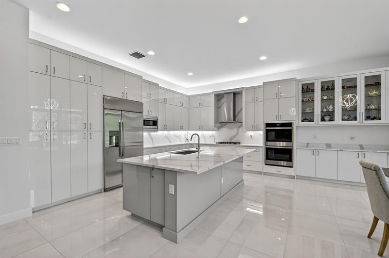 Image 14 of 91 For 11110 Glen Orchard Ln