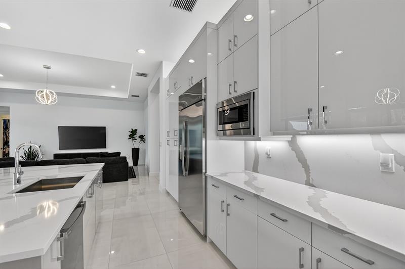 Image 16 of 91 For 11110 Glen Orchard Ln