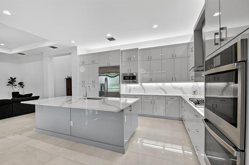 Image 18 of 91 For 11110 Glen Orchard Ln