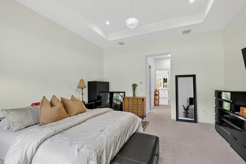 Image 27 of 91 For 11110 Glen Orchard Ln