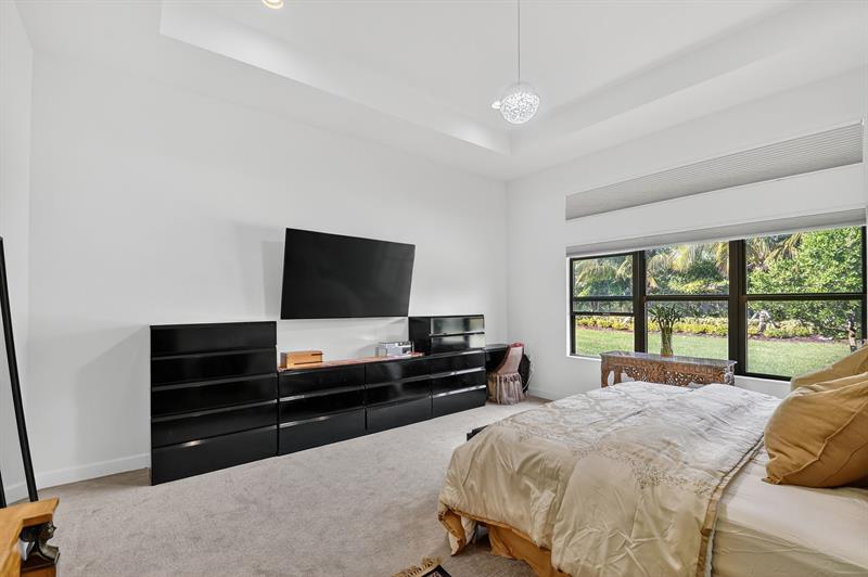 Image 28 of 91 For 11110 Glen Orchard Ln