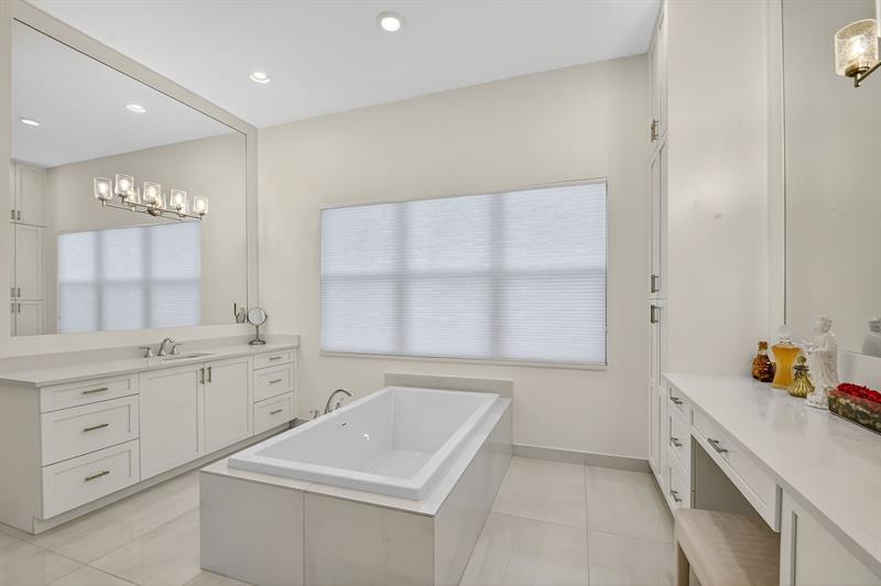 Image 35 of 91 For 11110 Glen Orchard Ln