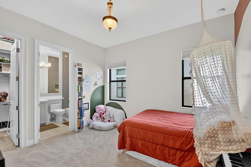 Image 45 of 91 For 11110 Glen Orchard Ln