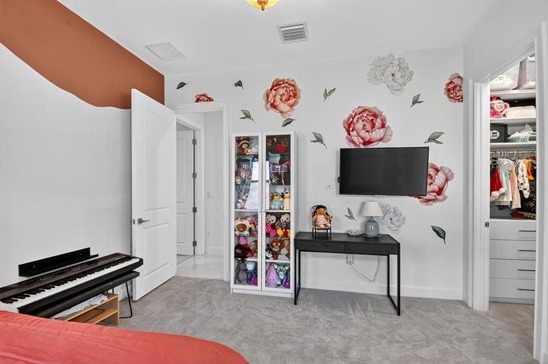 Image 47 of 91 For 11110 Glen Orchard Ln