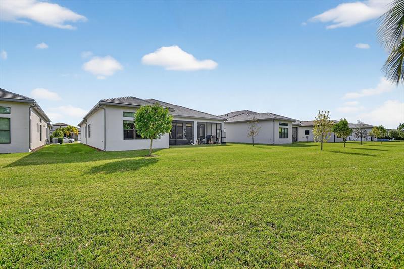 Image 62 of 91 For 11110 Glen Orchard Ln