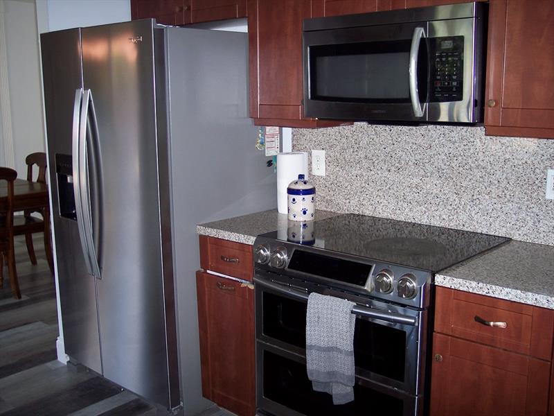 Image 16 of 73 For 9921 38th St